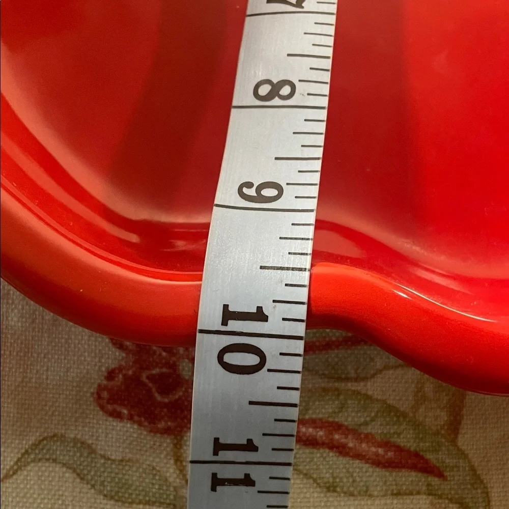 Red Apple Recipe Baking Dish with Green Leaf Accent Handle